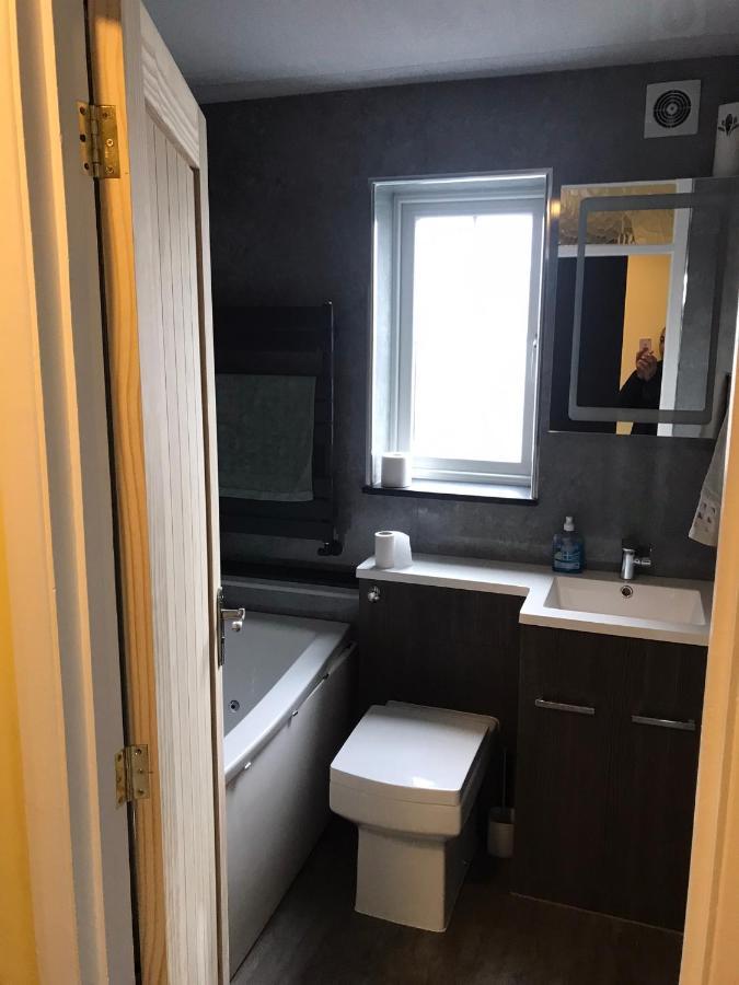Double Room Next To Burnham Elizabeth Line Station 슬라우 외부 사진