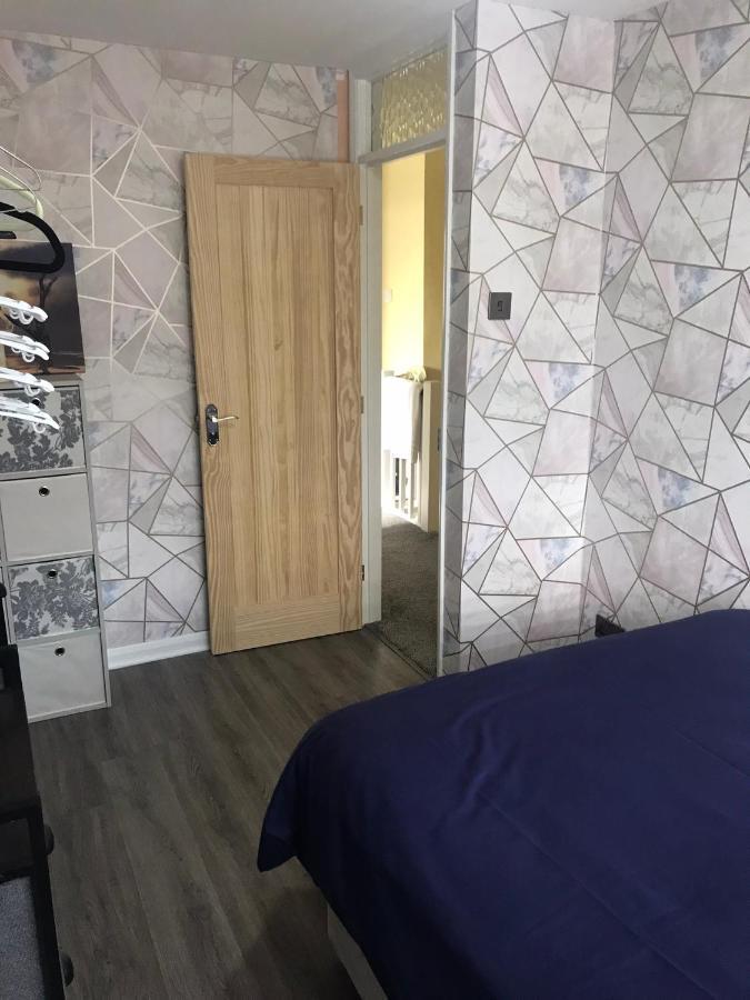 Double Room Next To Burnham Elizabeth Line Station 슬라우 외부 사진