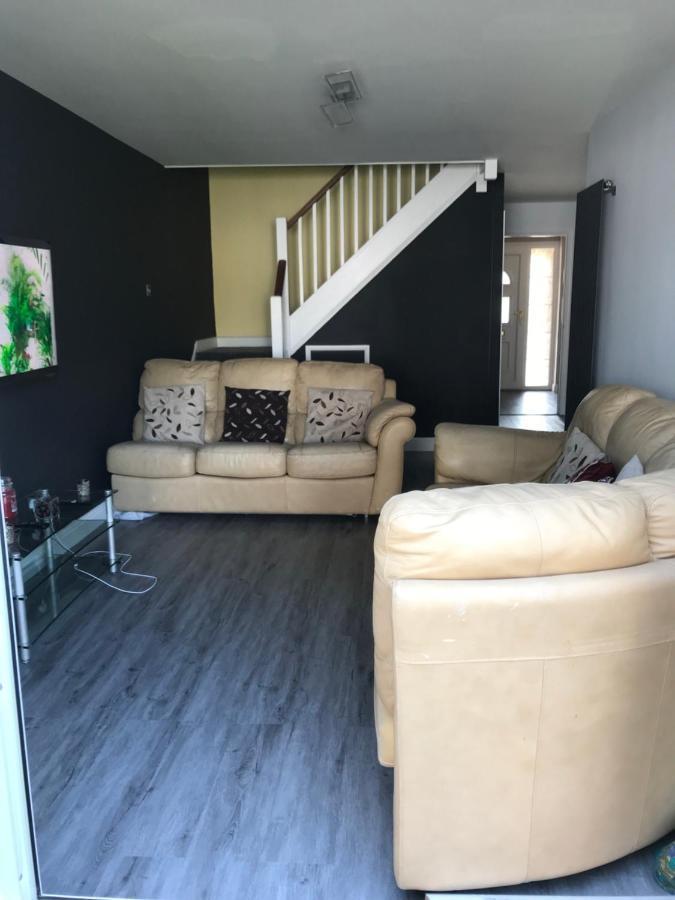 Double Room Next To Burnham Elizabeth Line Station 슬라우 외부 사진